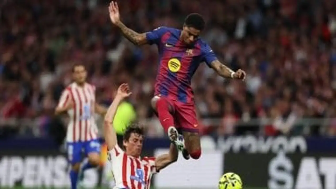 8 لاعبين من أتلتيكو مهددون أمام برشلونة.. اكتشفهم